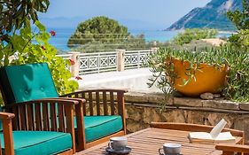 Theasea House