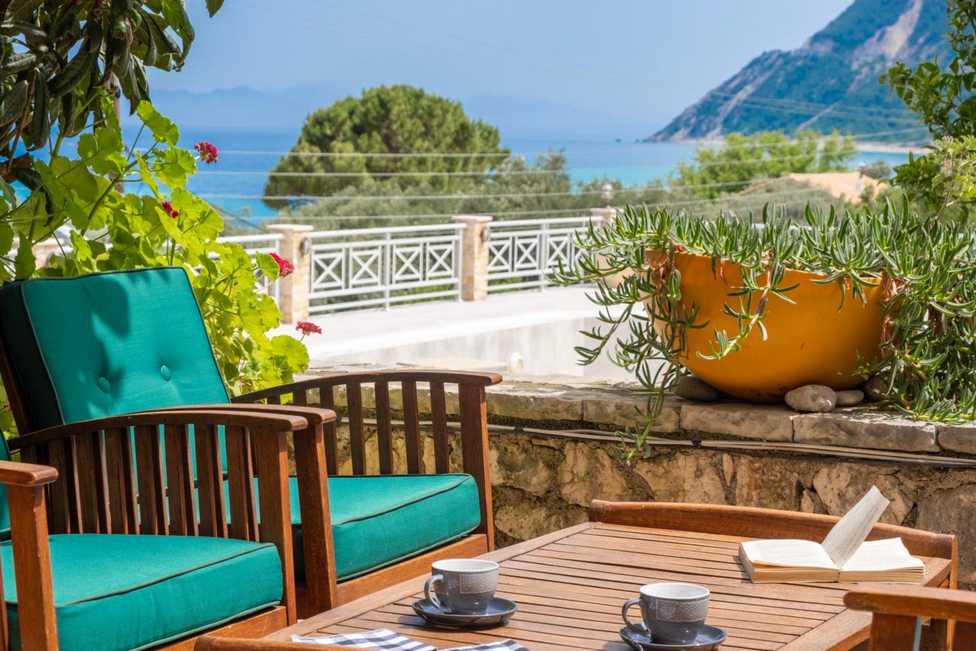 Theasea House Apartment Agios Nikitas Exterior photo